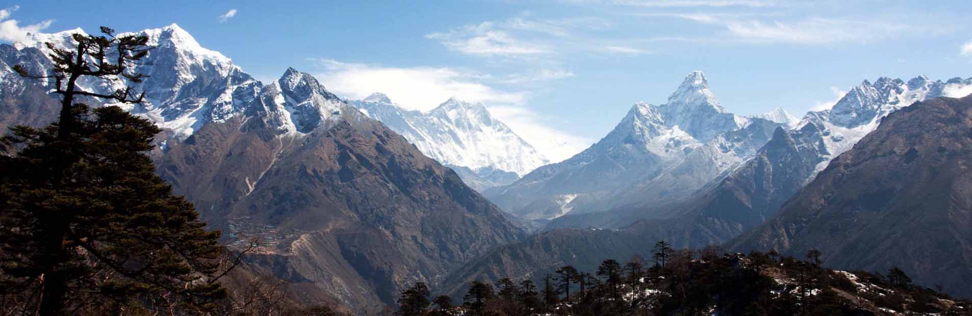 Everest Panorama.jpg