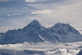 mount everest from mountain flight.jpg